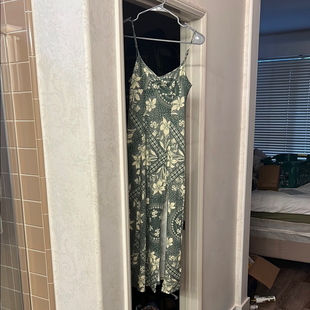 Urban Outfitters Floral Green Spaghetti Strap Dress NWT vacation